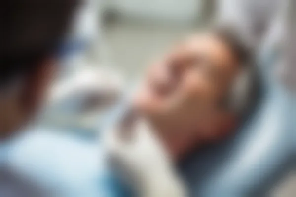 郑州金水春芽口腔门诊部交通指南及医生团队介绍，了解种植牙与牙齿矫正服务