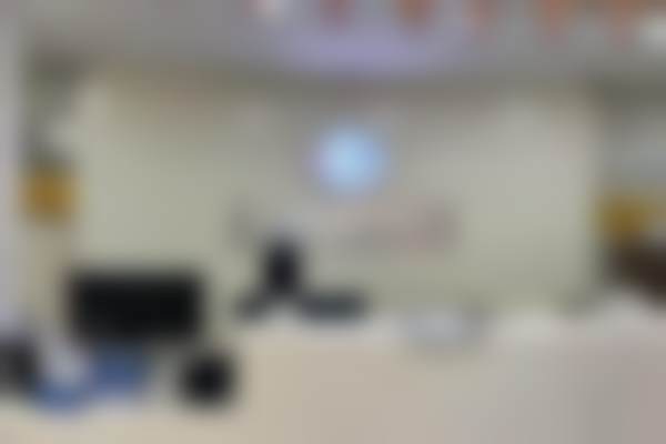 洛阳拜尔九龙口腔医院医生团队